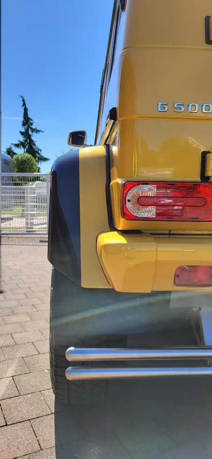 Mercedes-Benz G 500