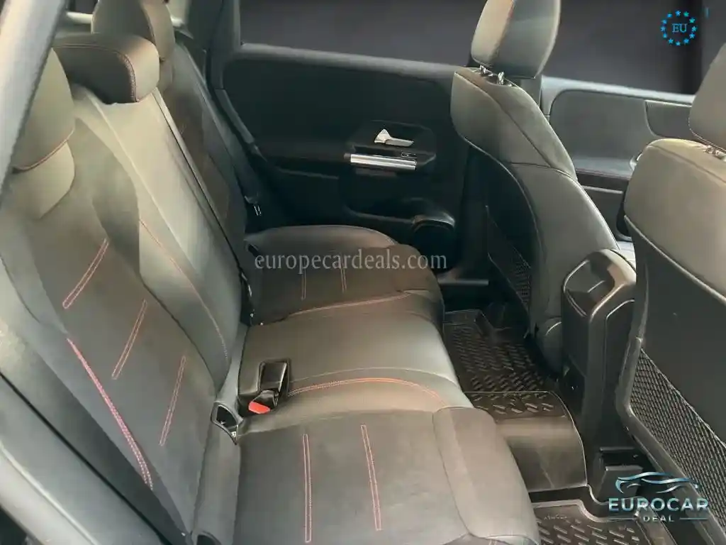 Mercedes-Benz B 220