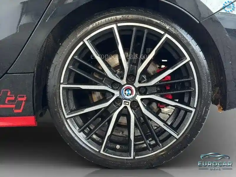 BMW 128