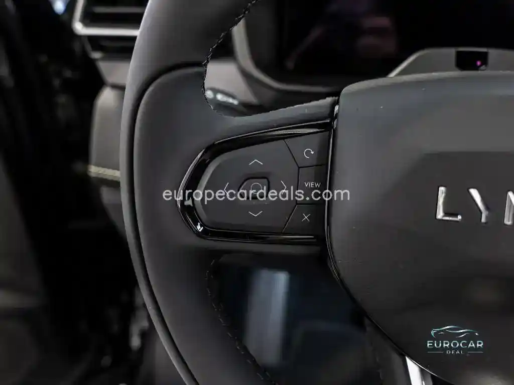 Lynk&Co 01