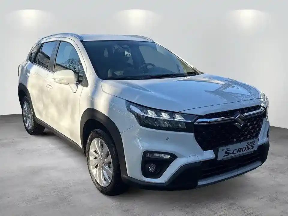 Suzuki (SX4) S-Cross