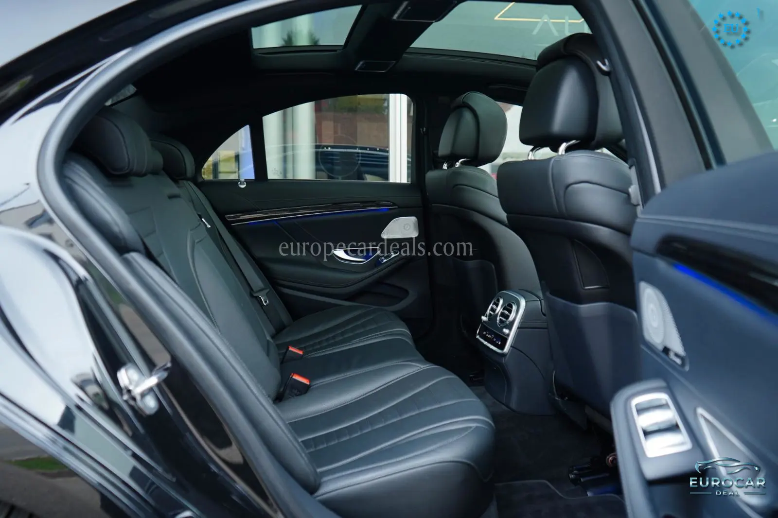 Mercedes-Benz S 560