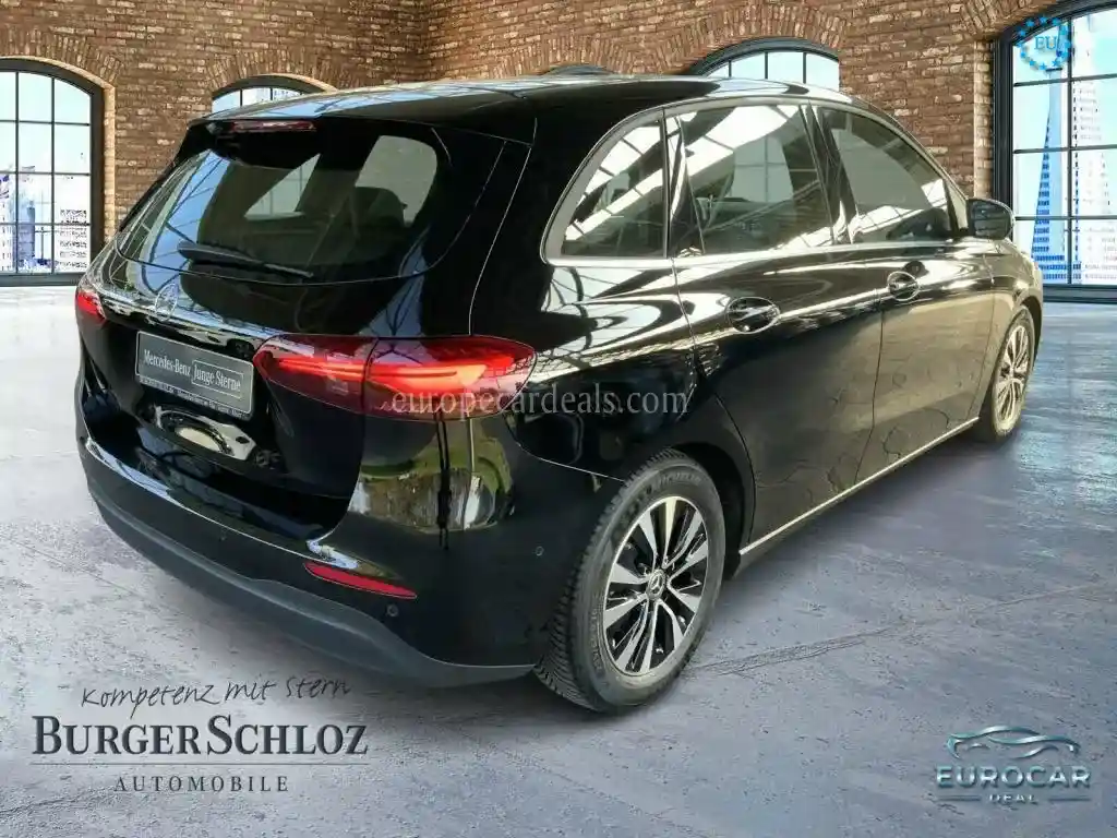 Mercedes-Benz B 180