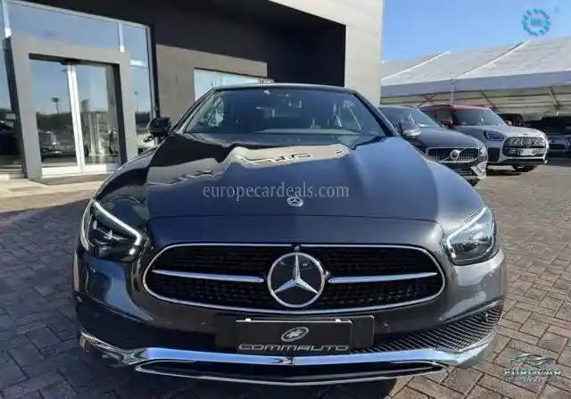 Mercedes-Benz E 220