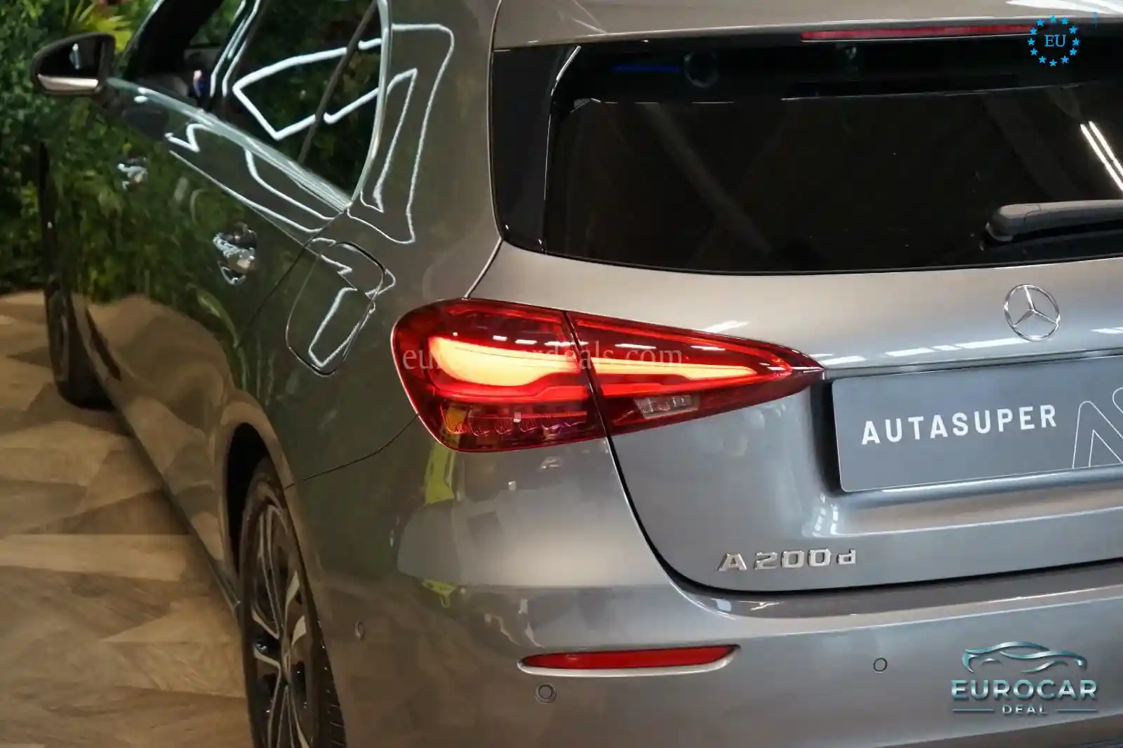 Mercedes-Benz A 200