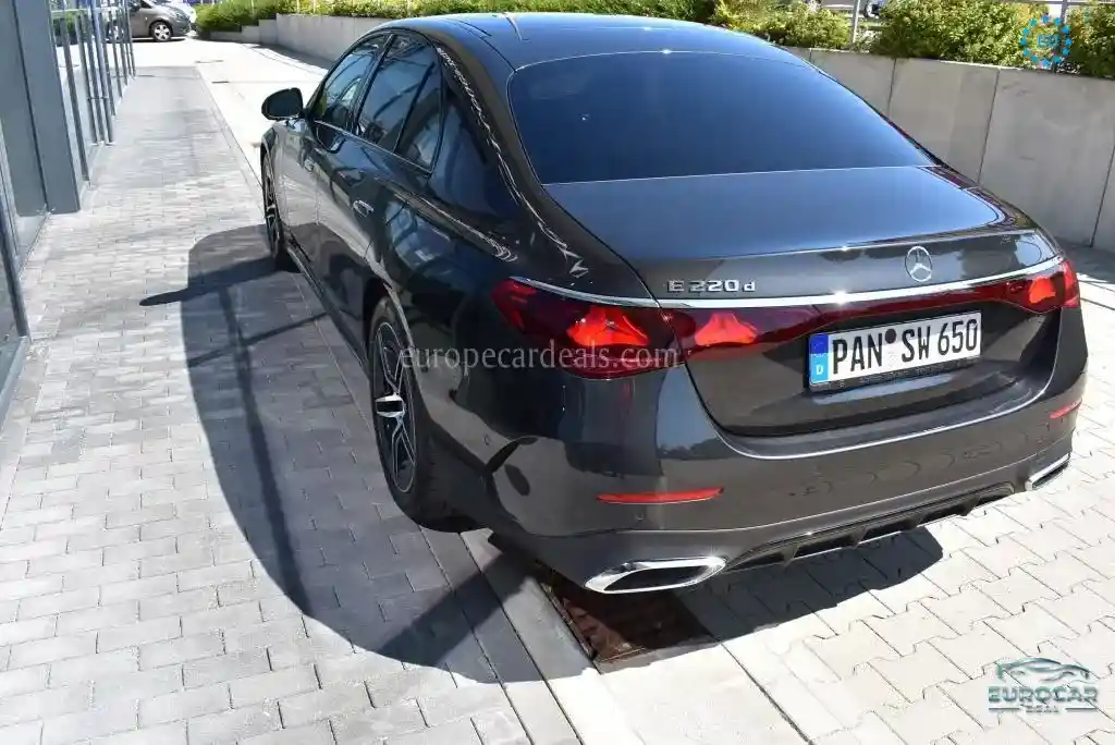 Mercedes-Benz E 220
