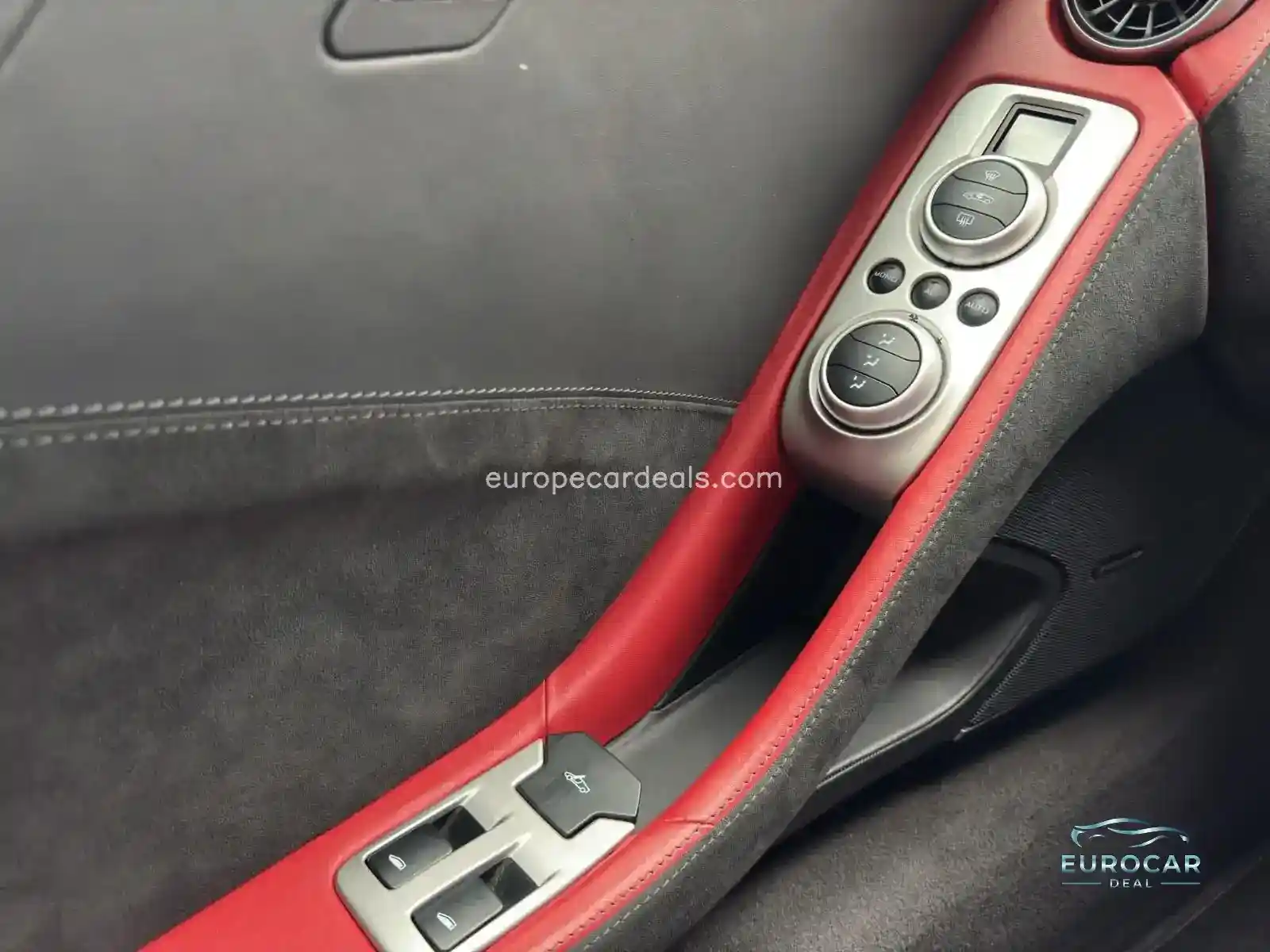 McLaren MP4-12C