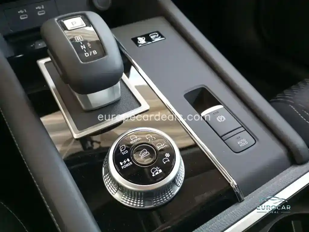 Mitsubishi Plug-in Hybrid Outlander