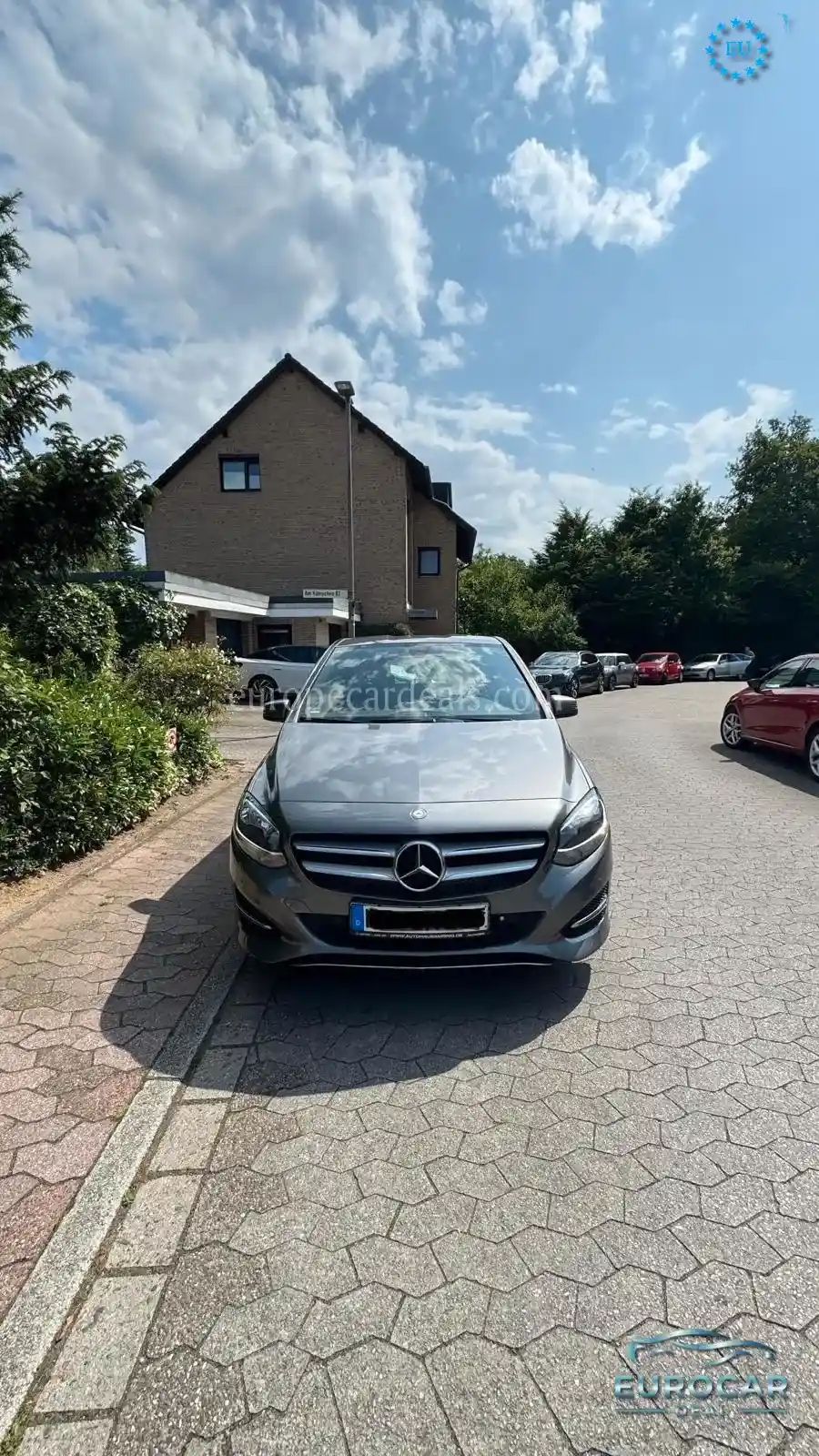 Mercedes-Benz B 180
