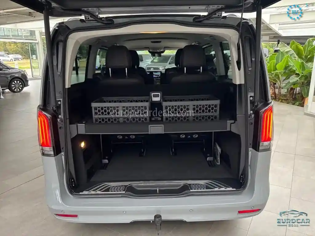 Mercedes-Benz V 250