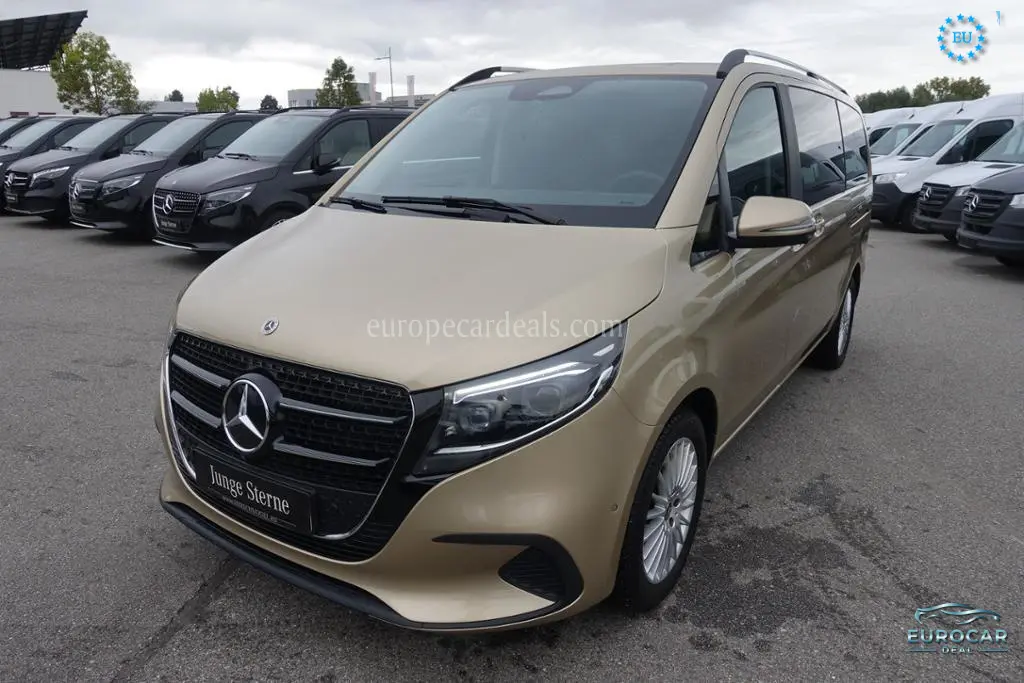 Mercedes-Benz V 220
