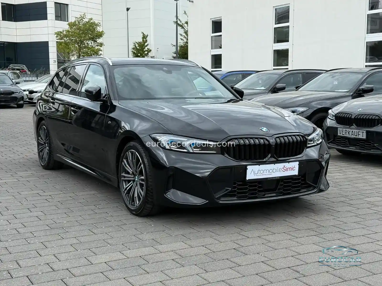 BMW 330
