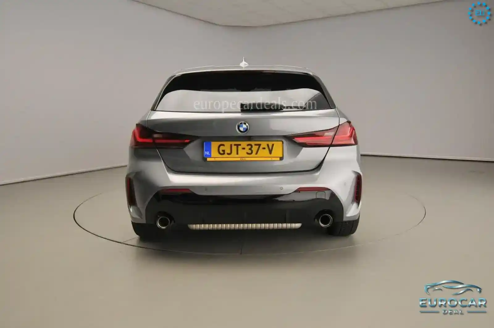 BMW 128