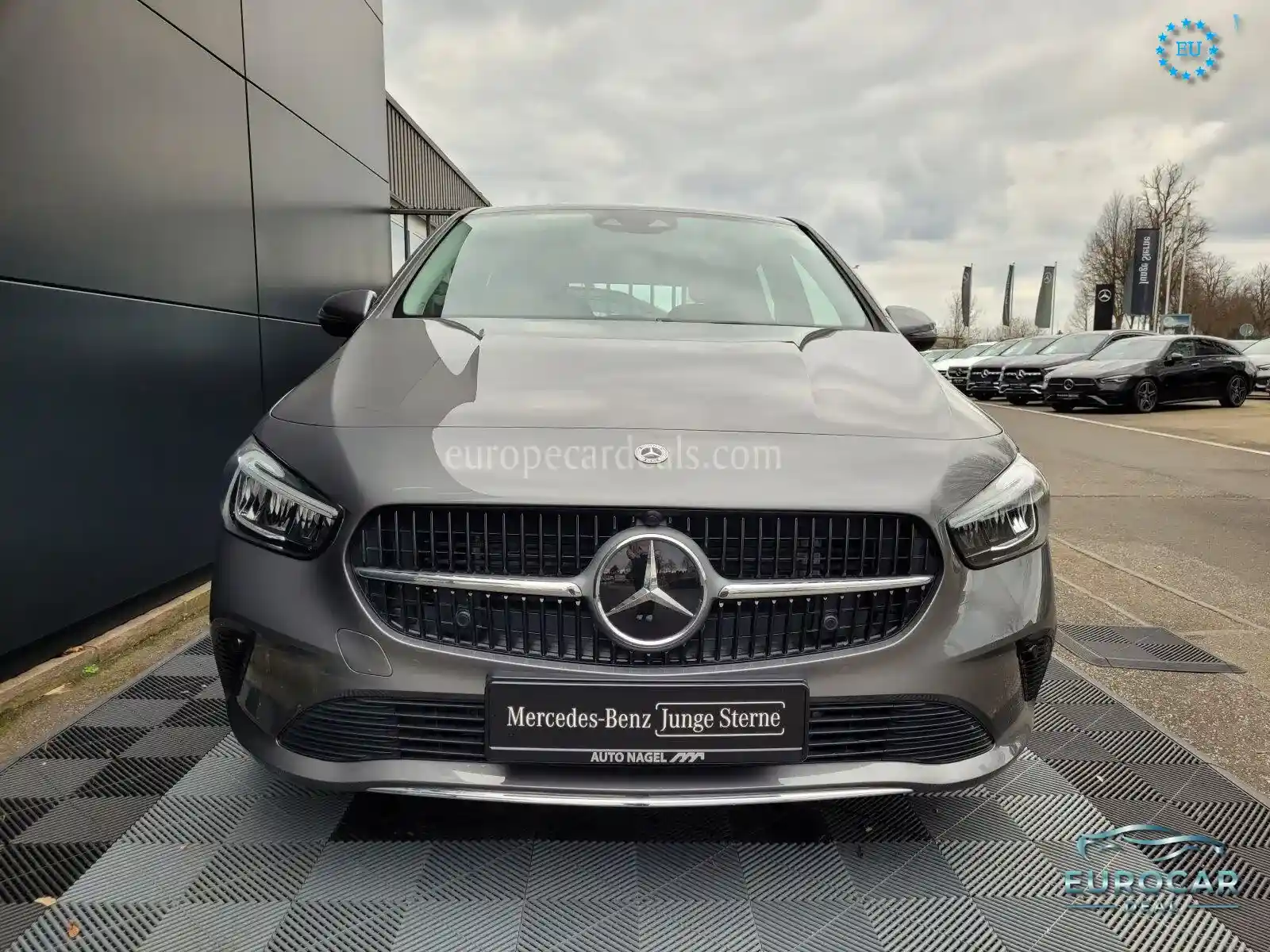 Mercedes-Benz B 200