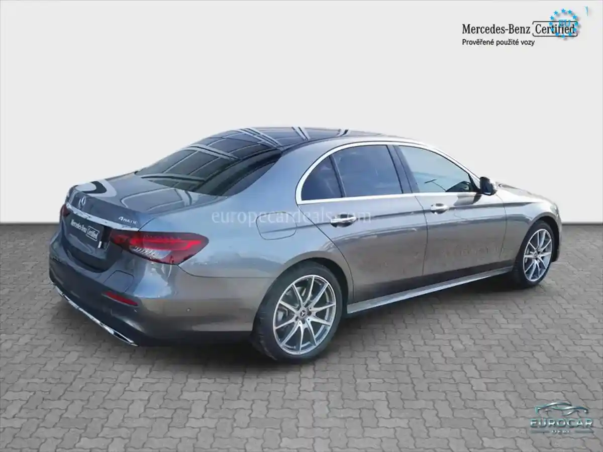 Mercedes-Benz E 300