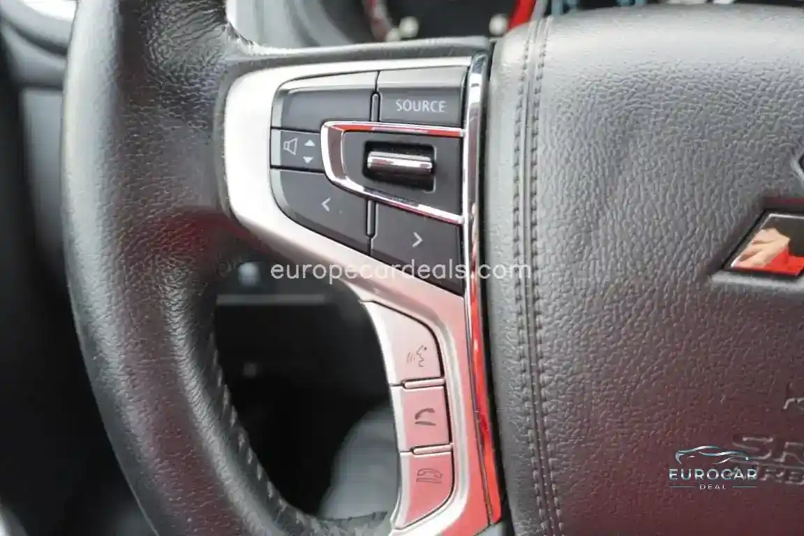 Mitsubishi L200