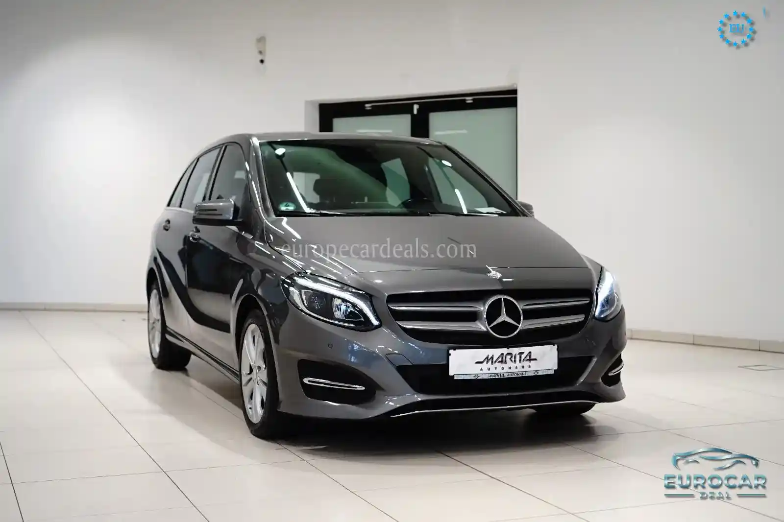 Mercedes-Benz B 180