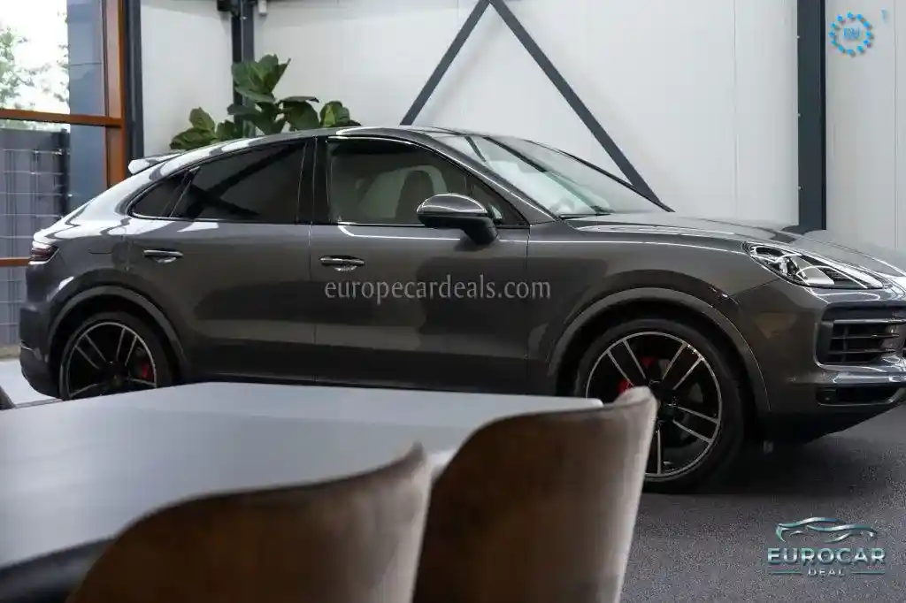 Mercedes-Benz C 63 AMG