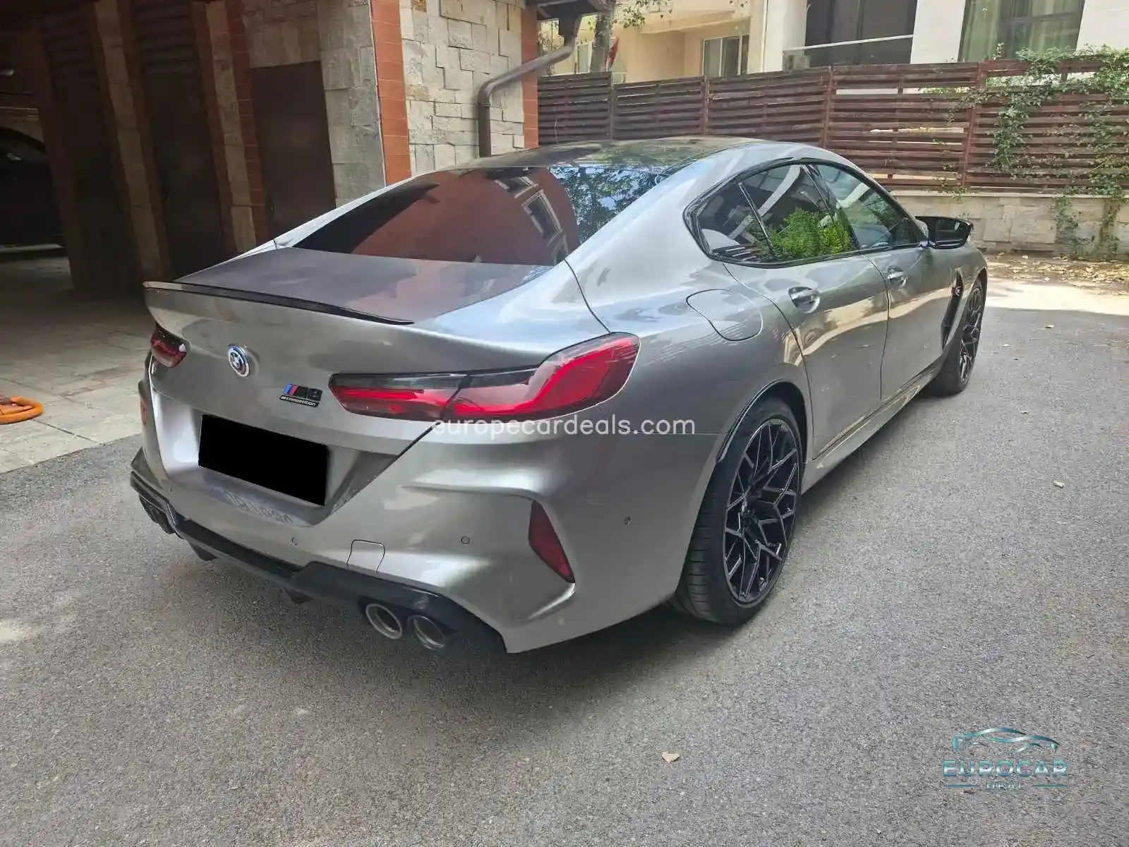 BMW M8
