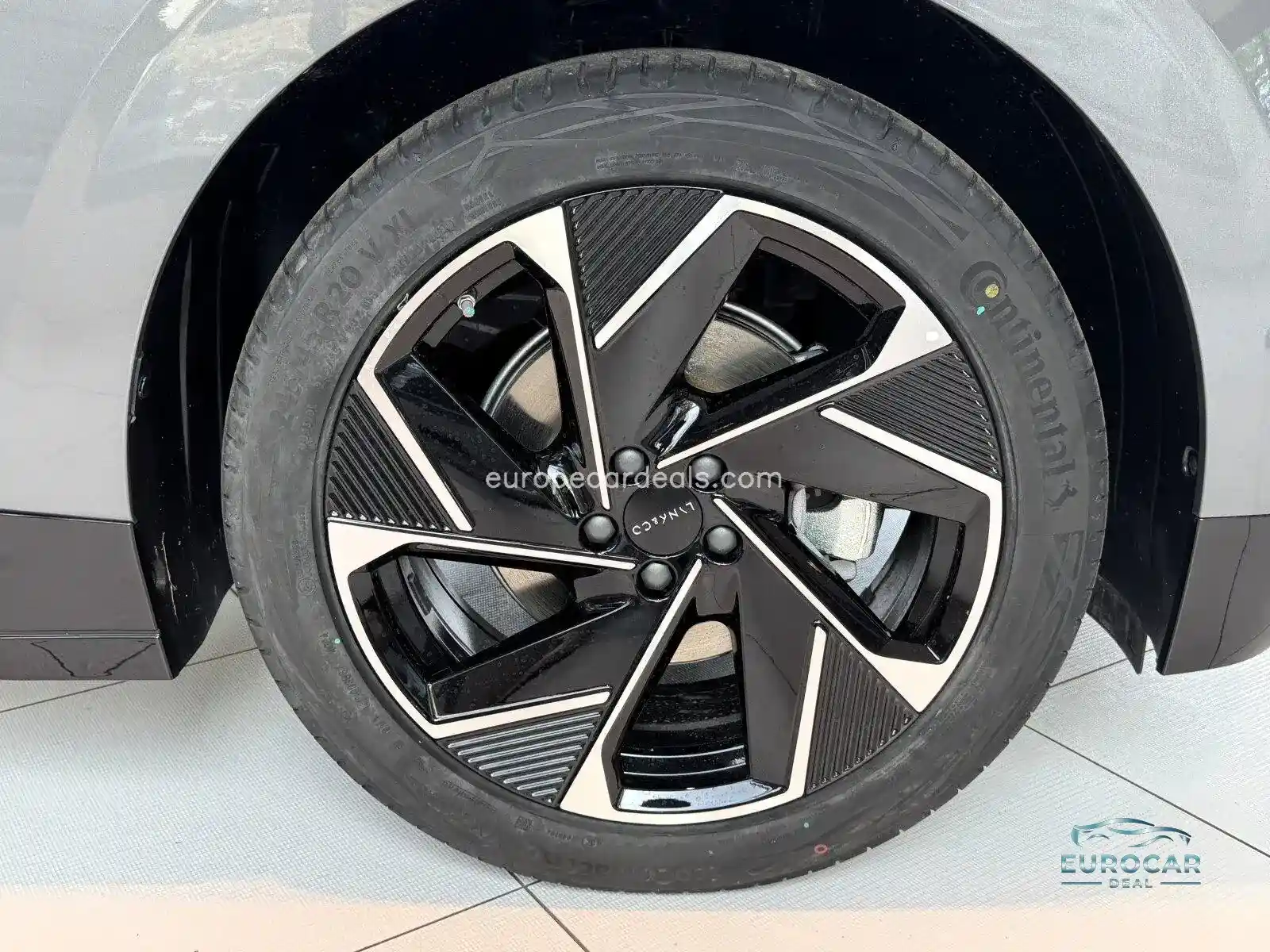 Lynk&Co 02