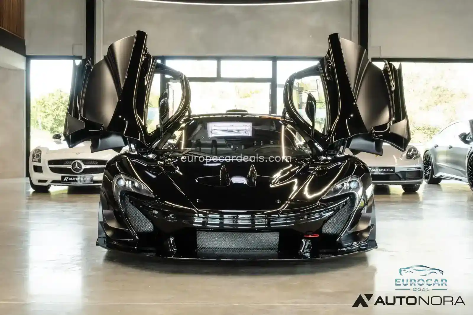 McLaren P1