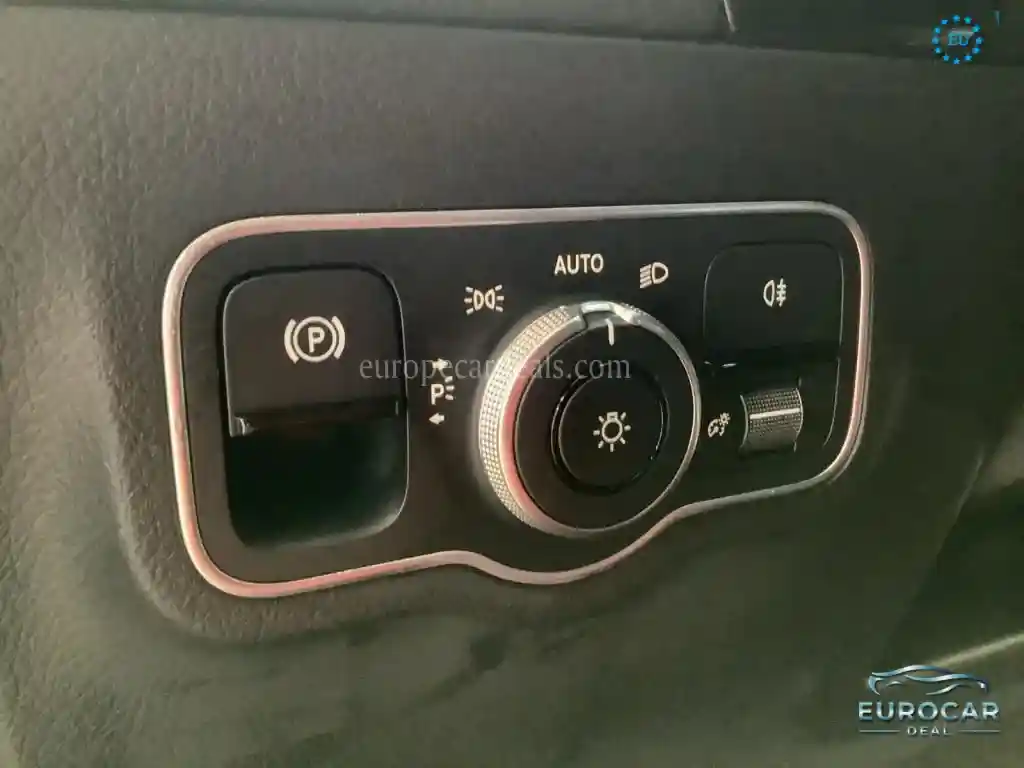 Mercedes-Benz B 220
