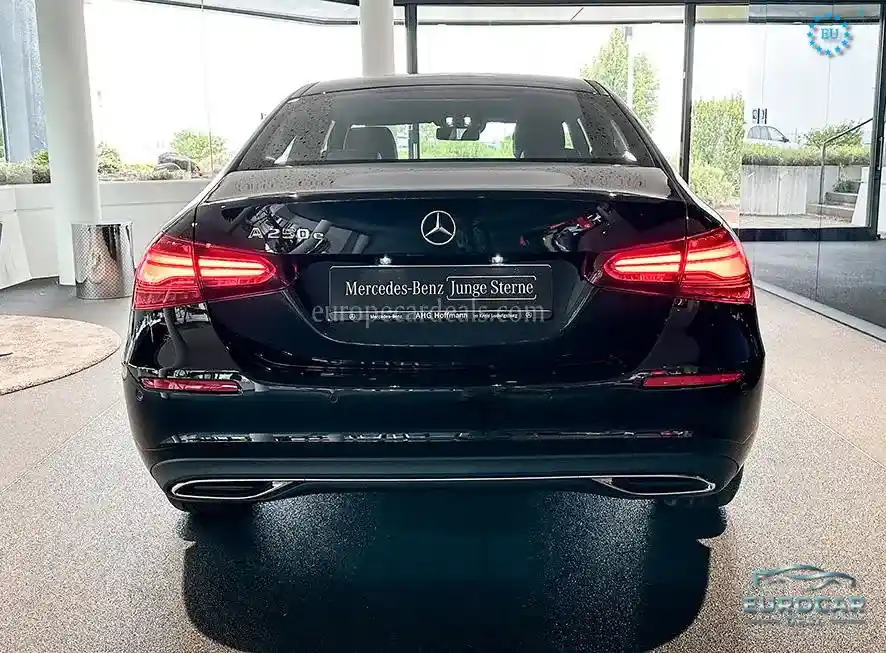 Mercedes-Benz A 250