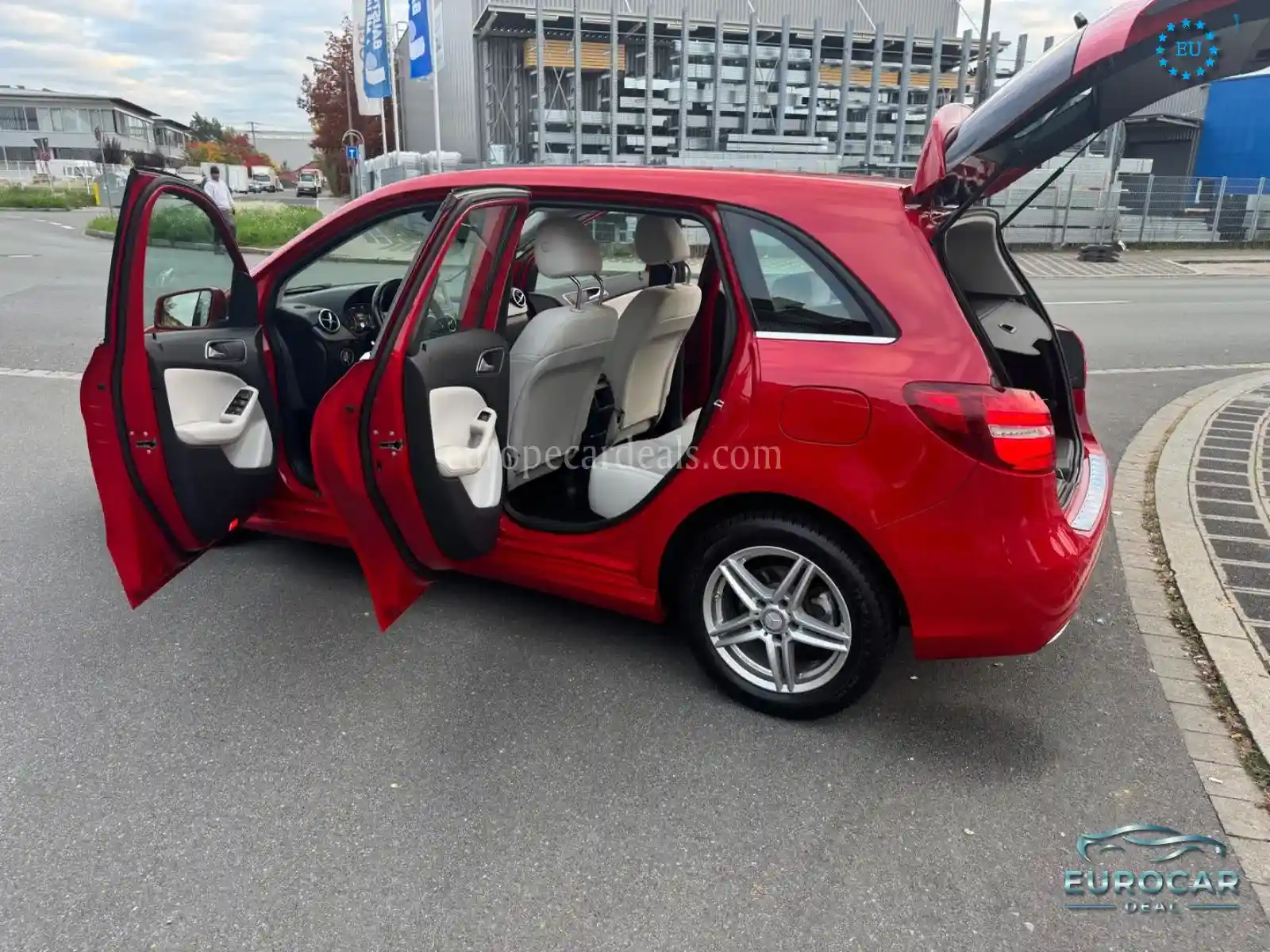 Mercedes-Benz B 180