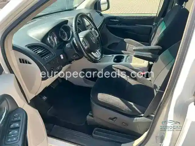 Dodge Grand Caravan