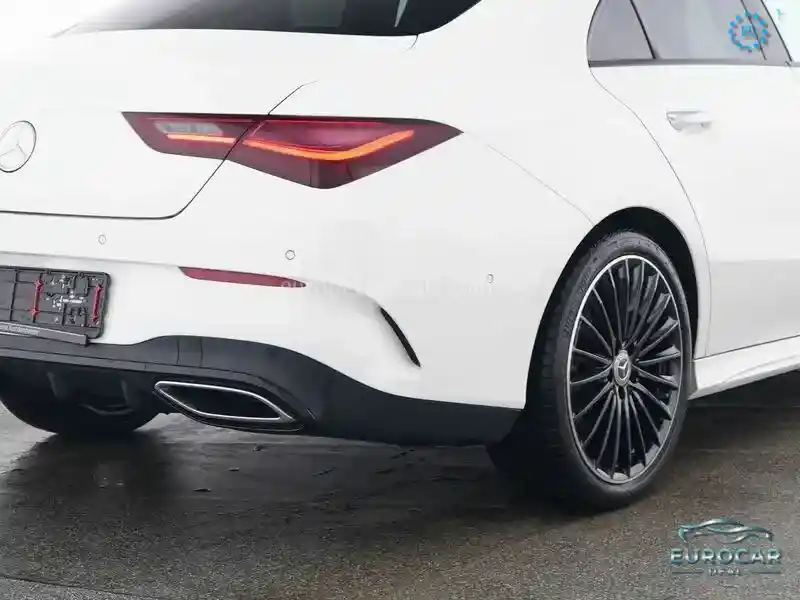 Mercedes-Benz CLA 200