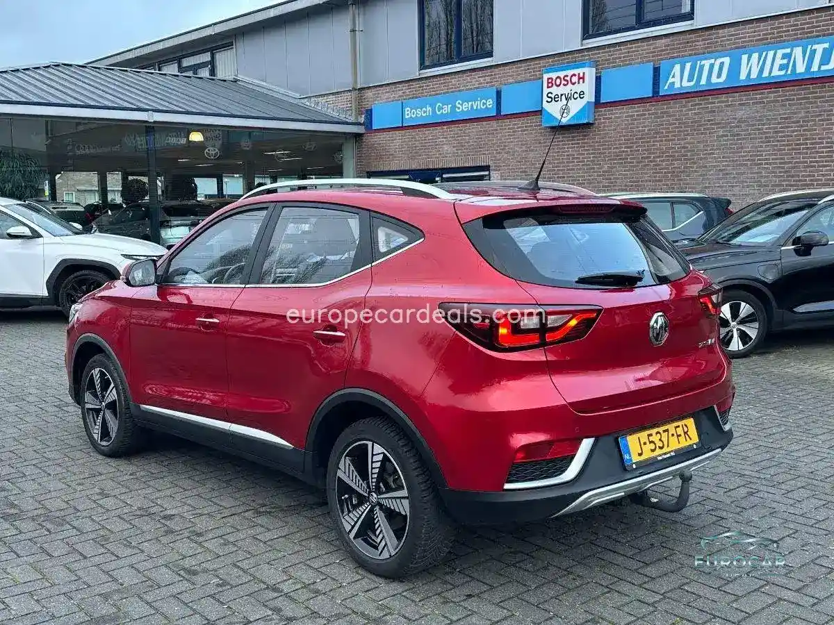 MG ZS