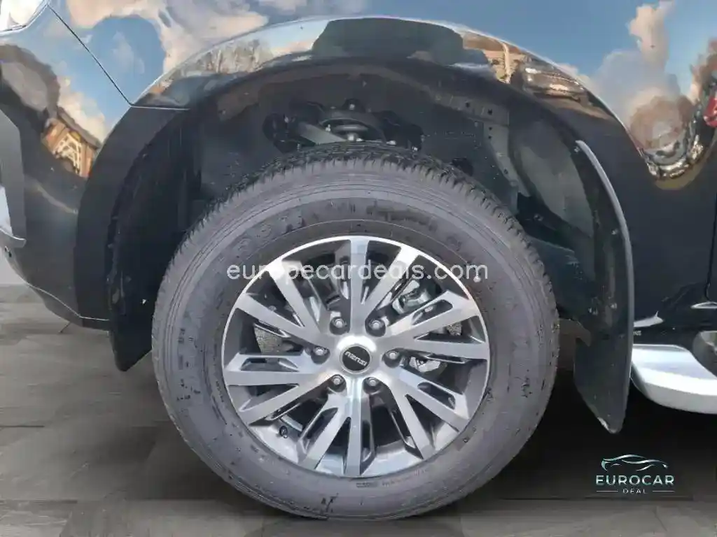 1.9 TD Double Cab LSE 4X4 163PS 6-AT 5 Jah
