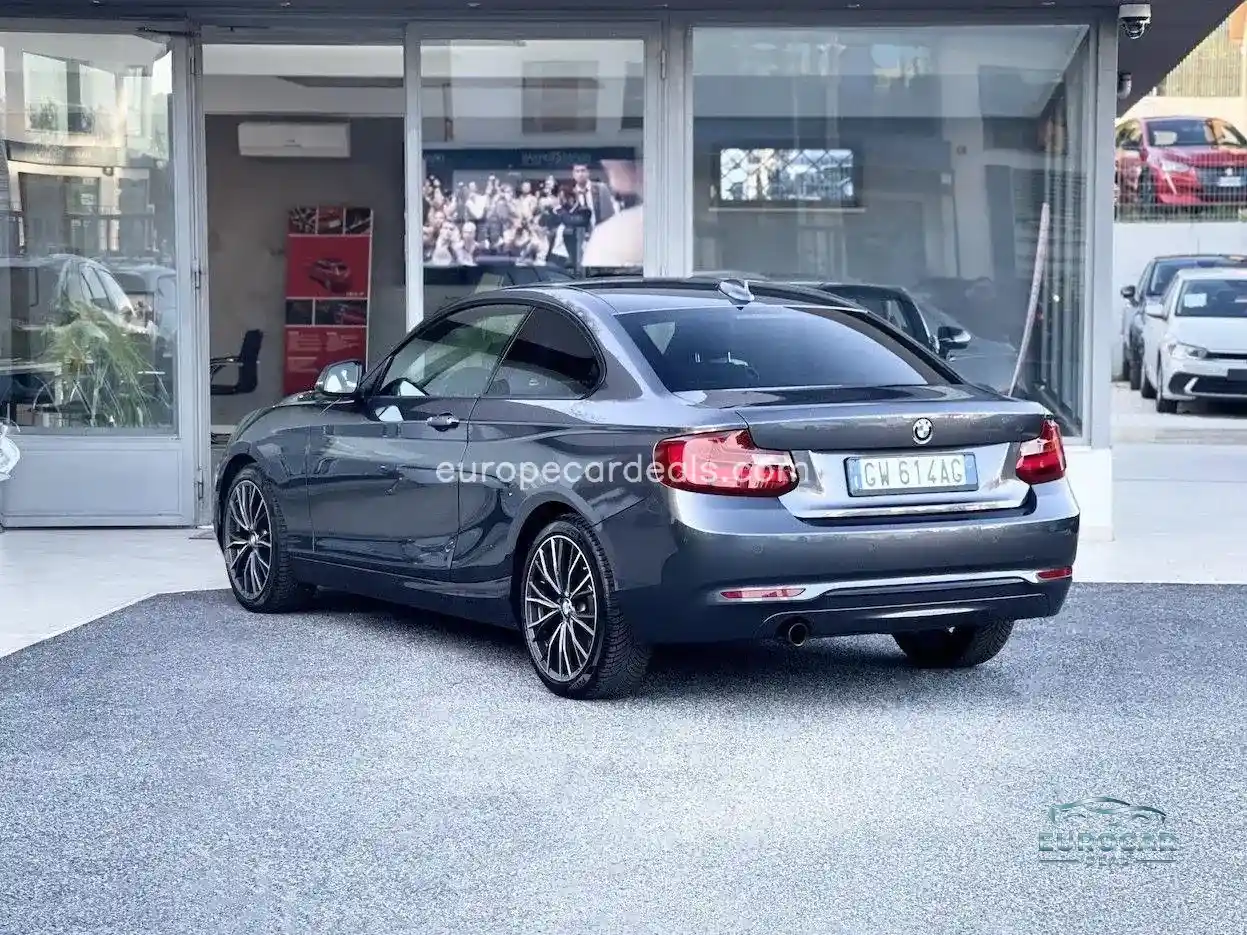 BMW 218