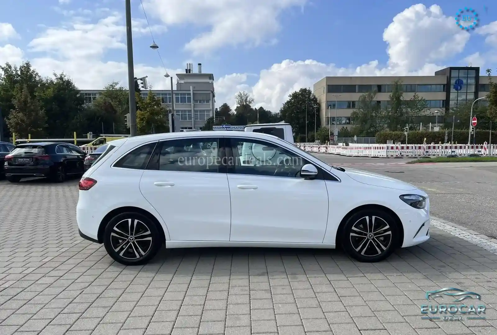 Mercedes-Benz B 180