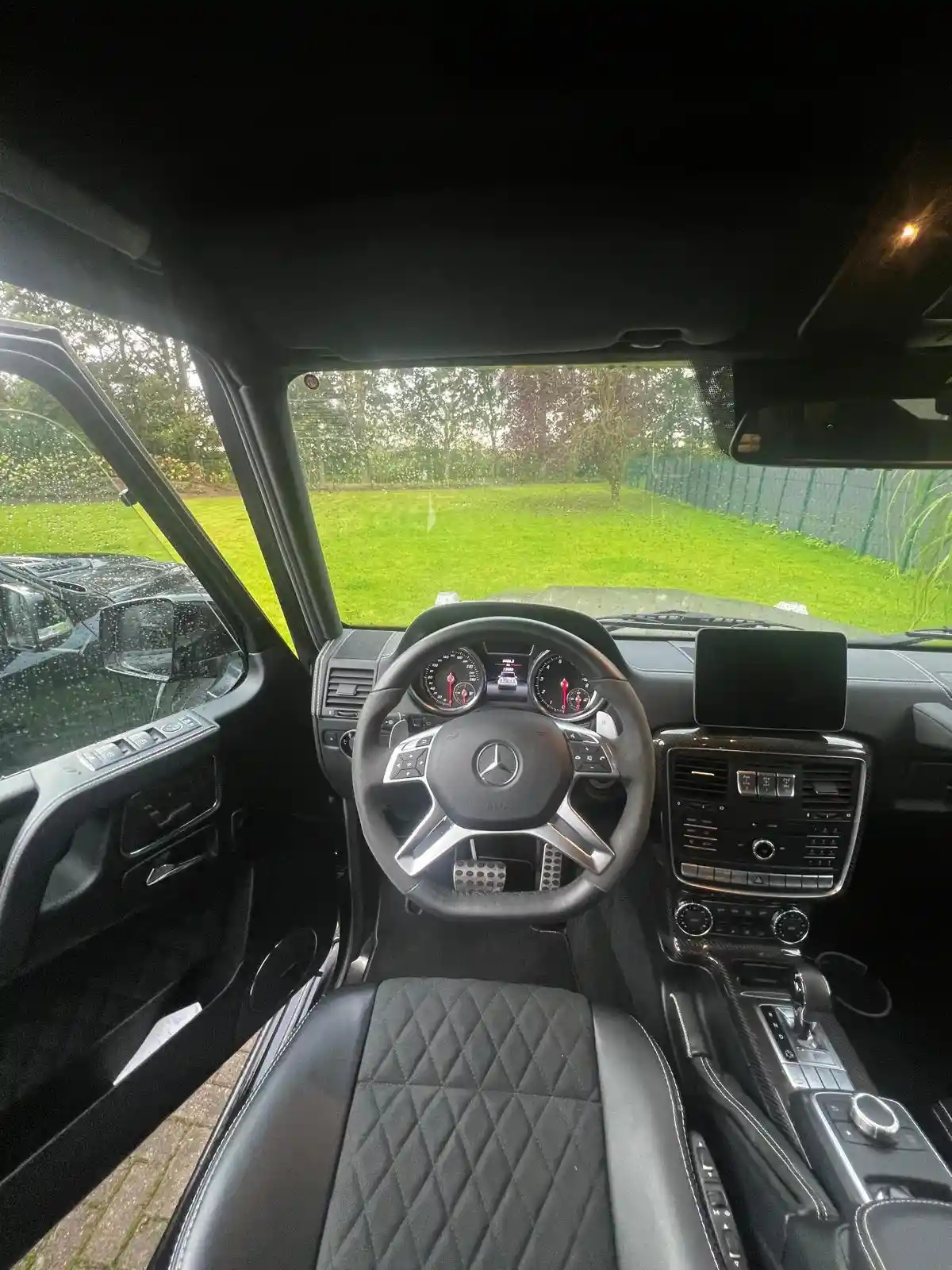 Mercedes-Benz G 500
