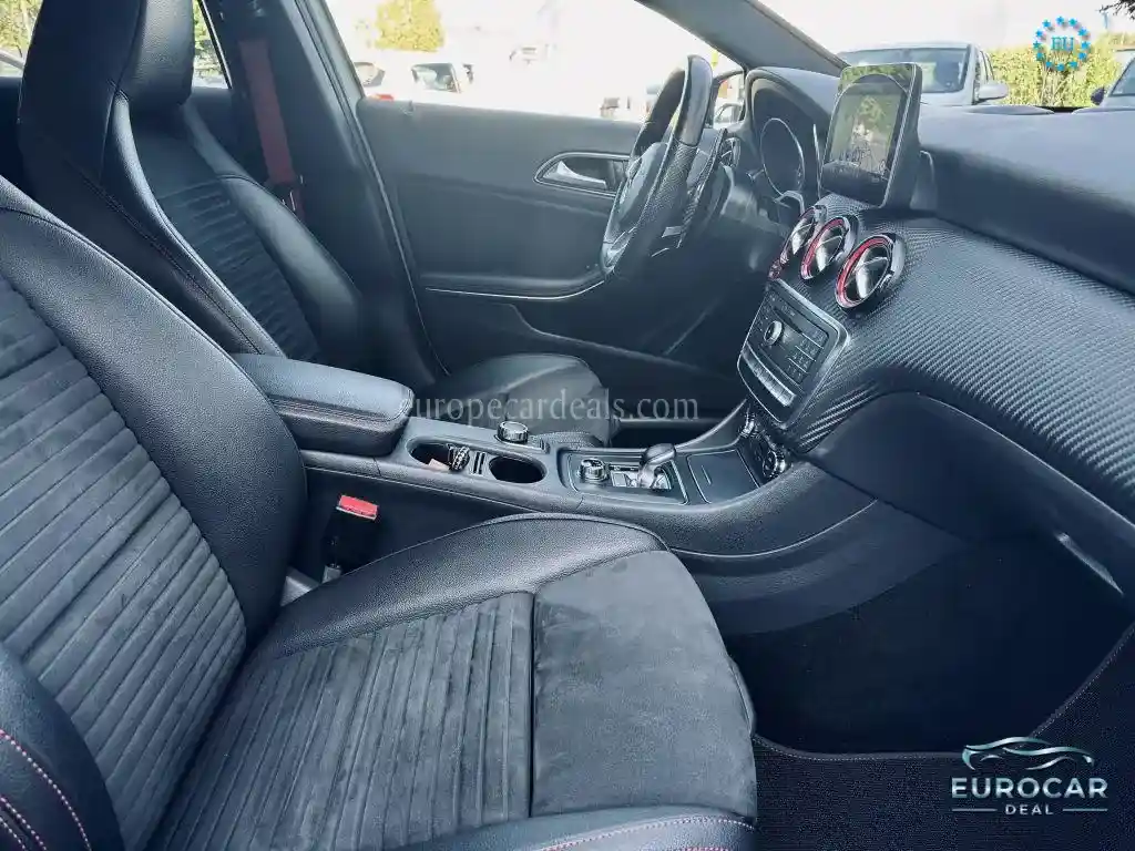 Mercedes-Benz A 45 AMG