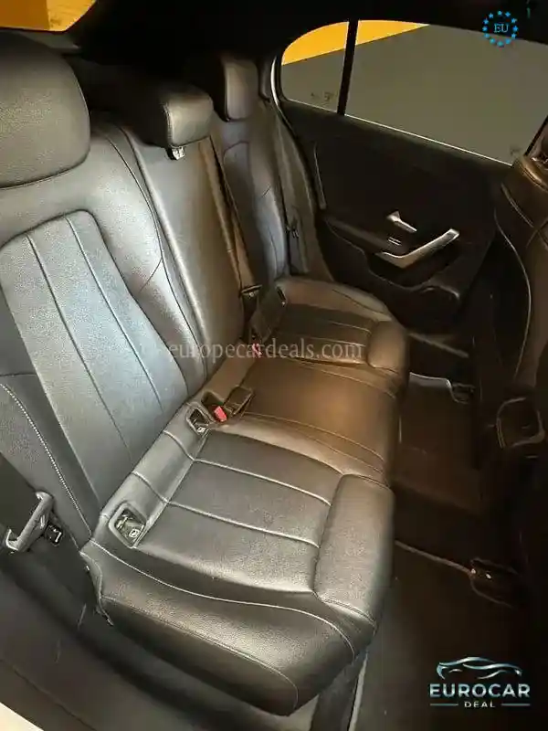 Mercedes-Benz A 220
