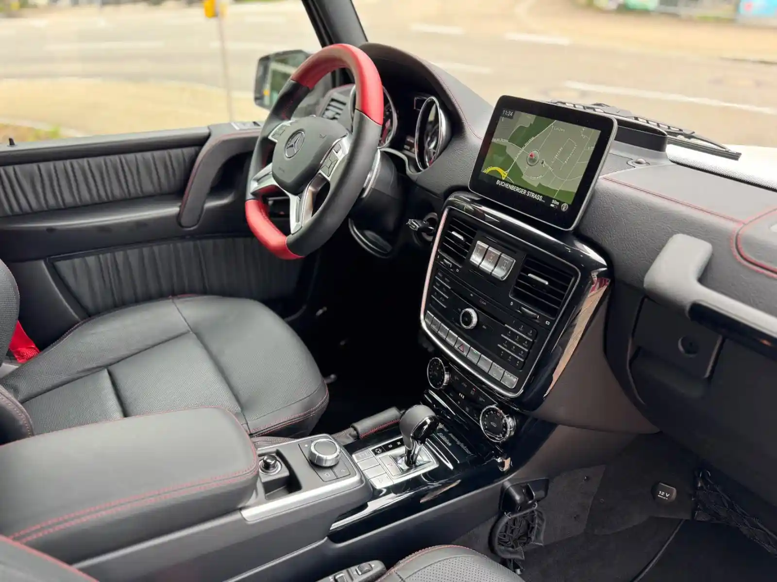 Mercedes-Benz G 500