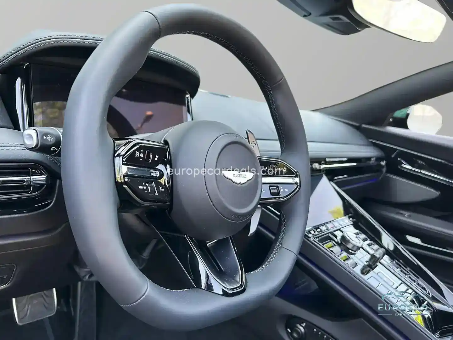 Aston Martin DB12