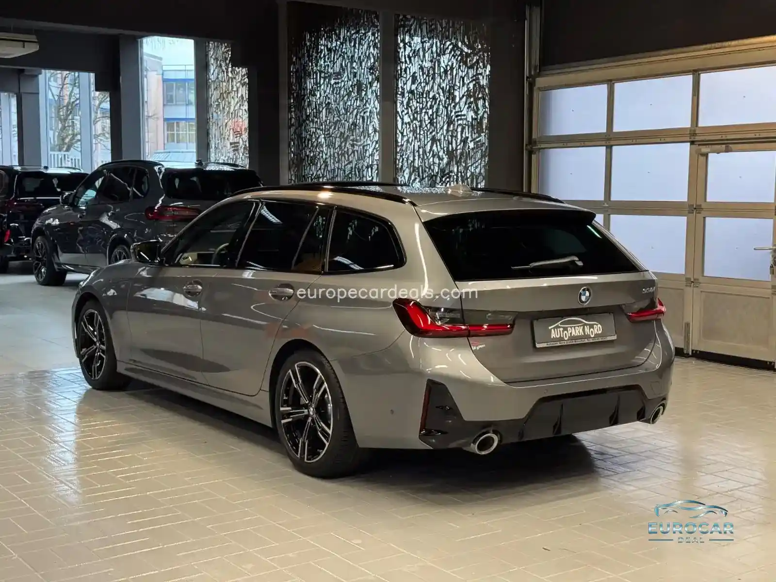BMW 330