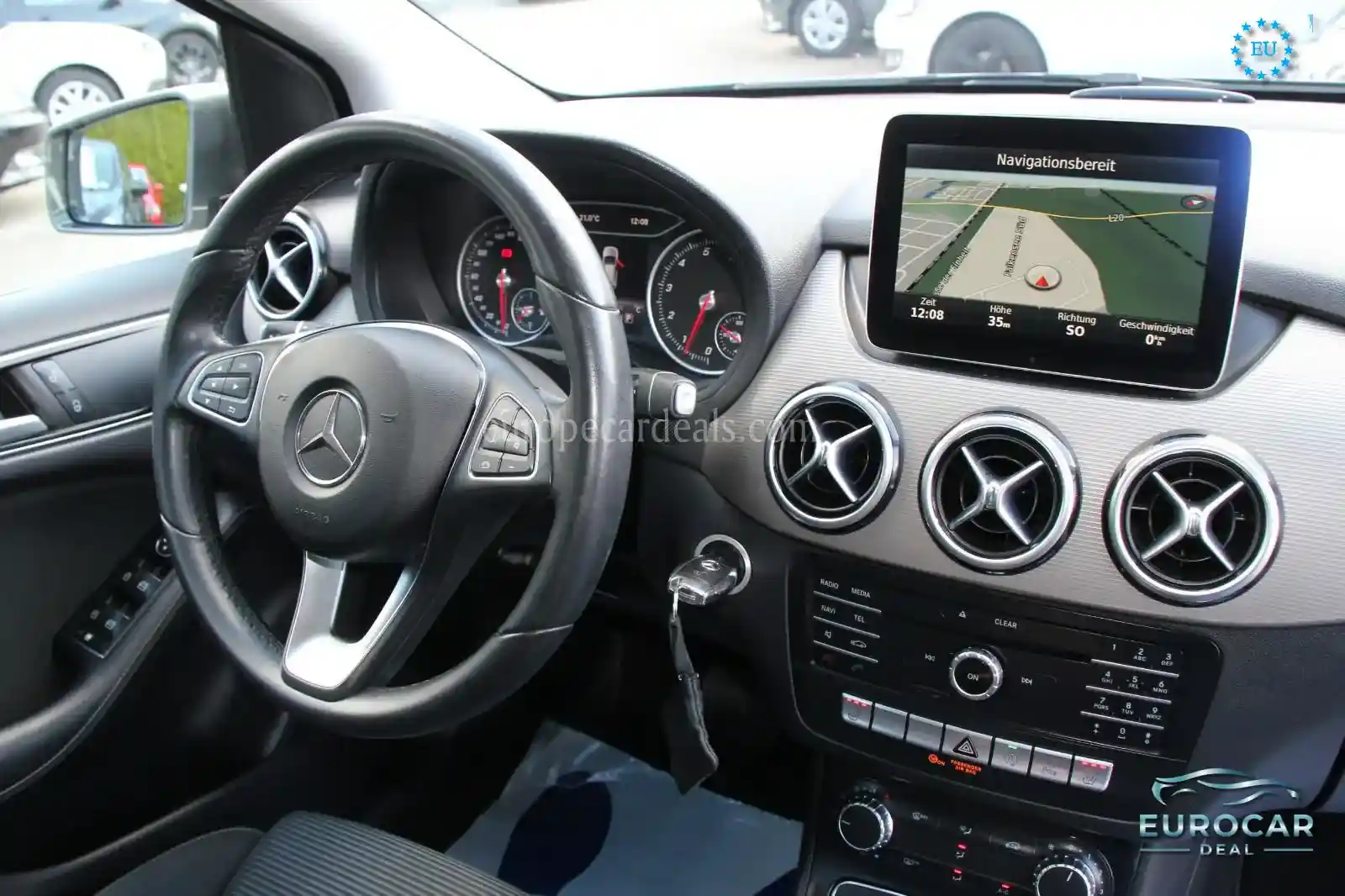 Mercedes-Benz B 180