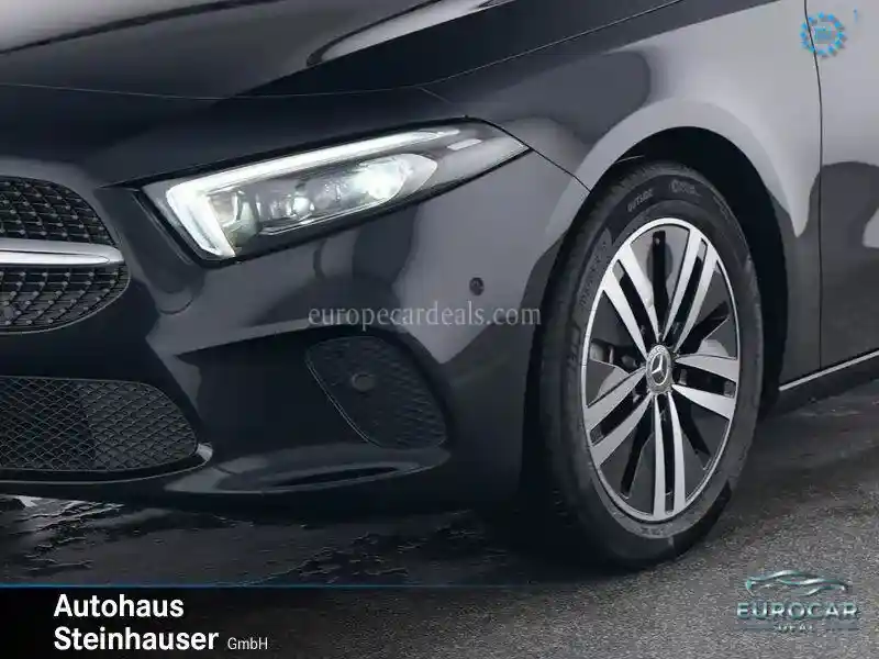 Mercedes-Benz A 220