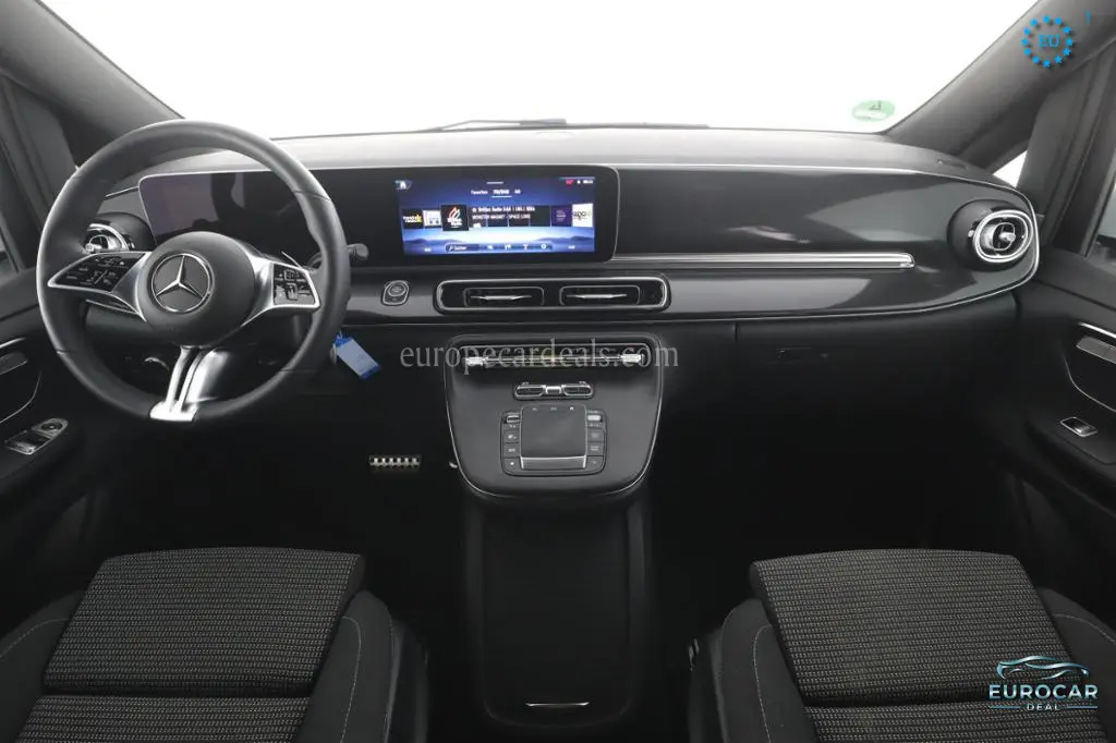Mercedes-Benz V 220