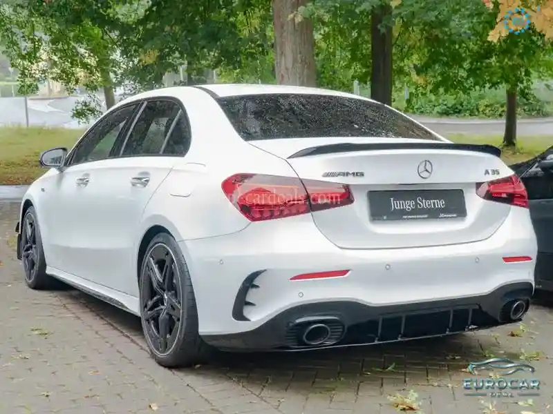 Mercedes-Benz A 35 AMG