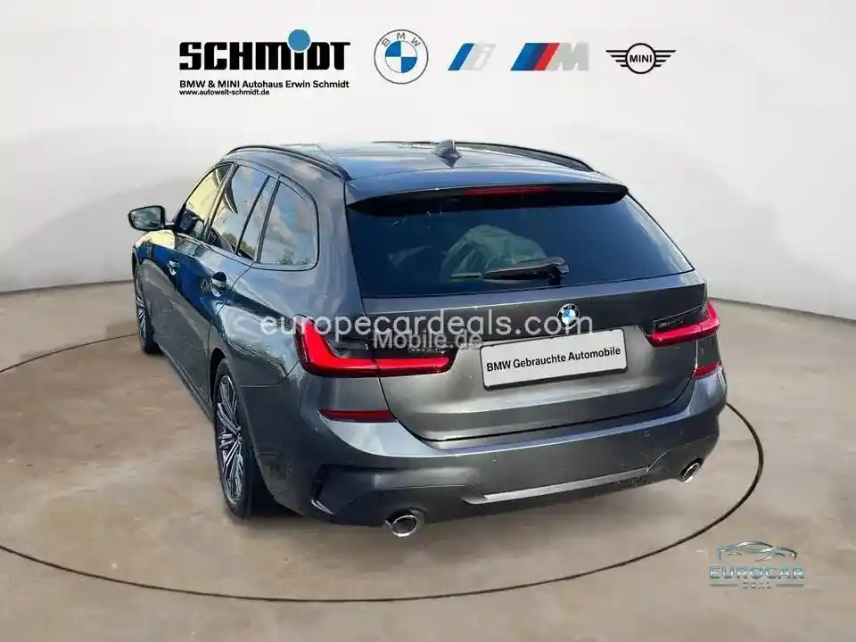 BMW 330