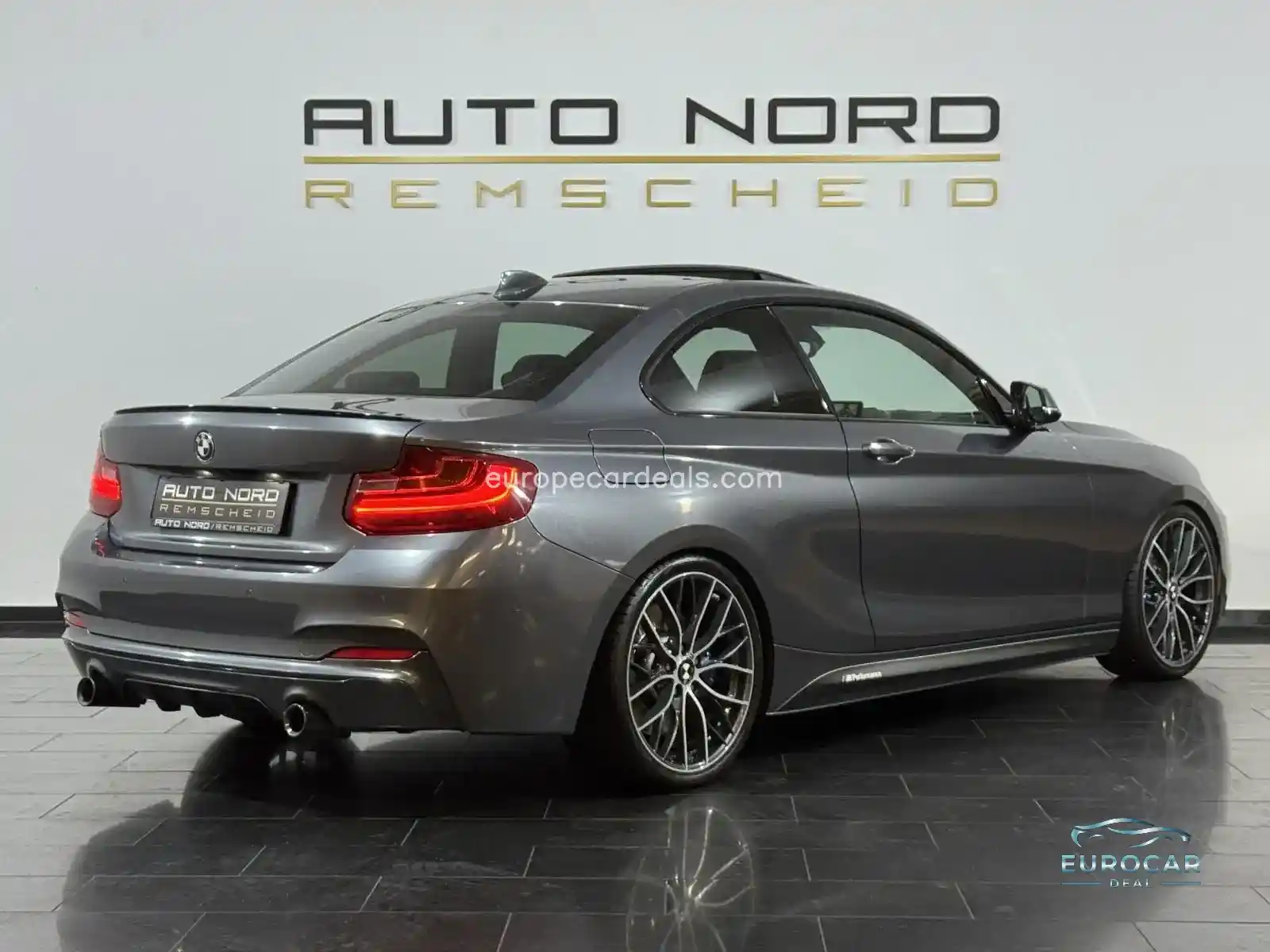 BMW M240i