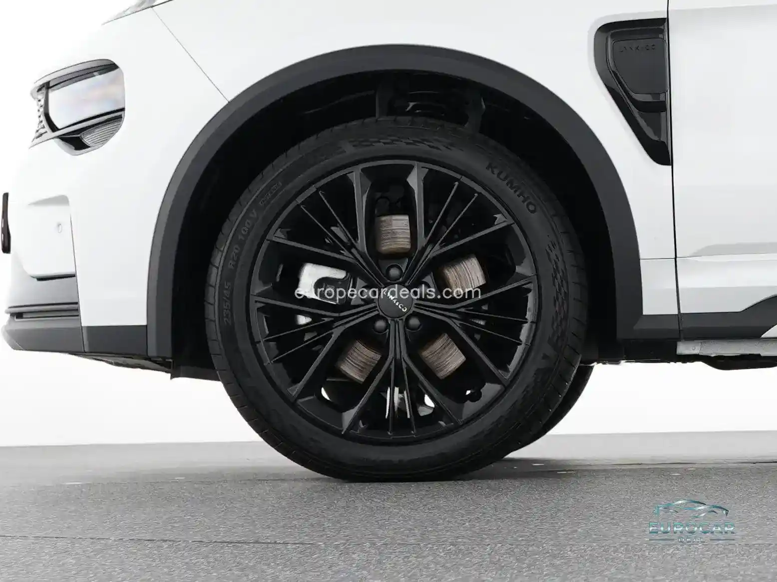 Lynk&Co 01