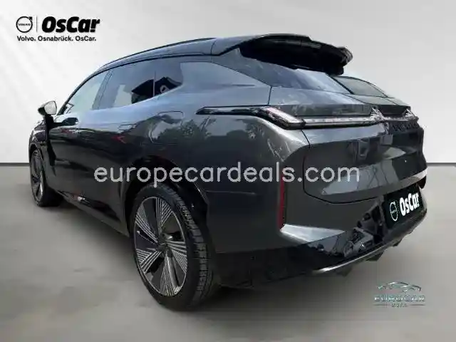 Lynk&Co 08