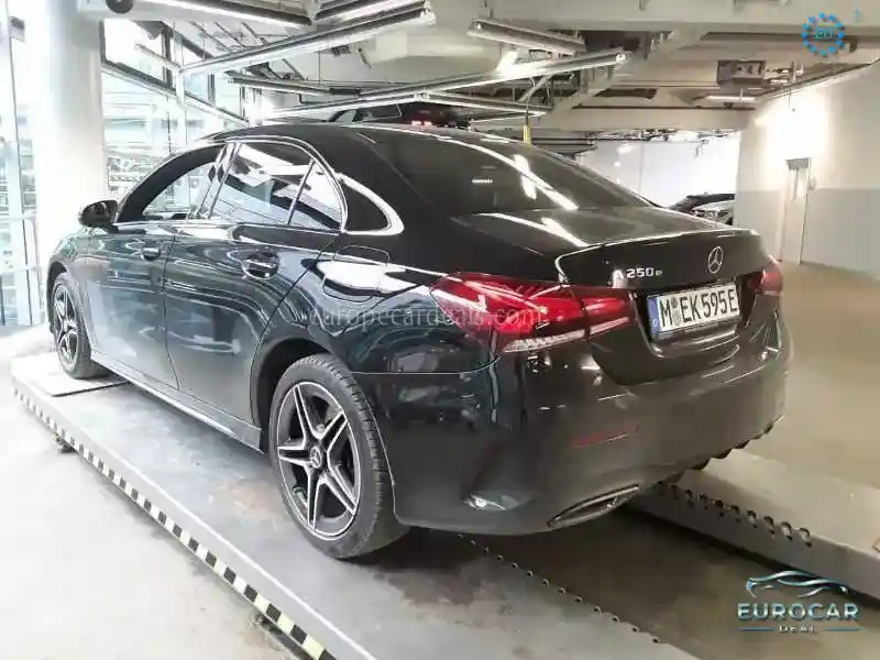 Mercedes-Benz A 250