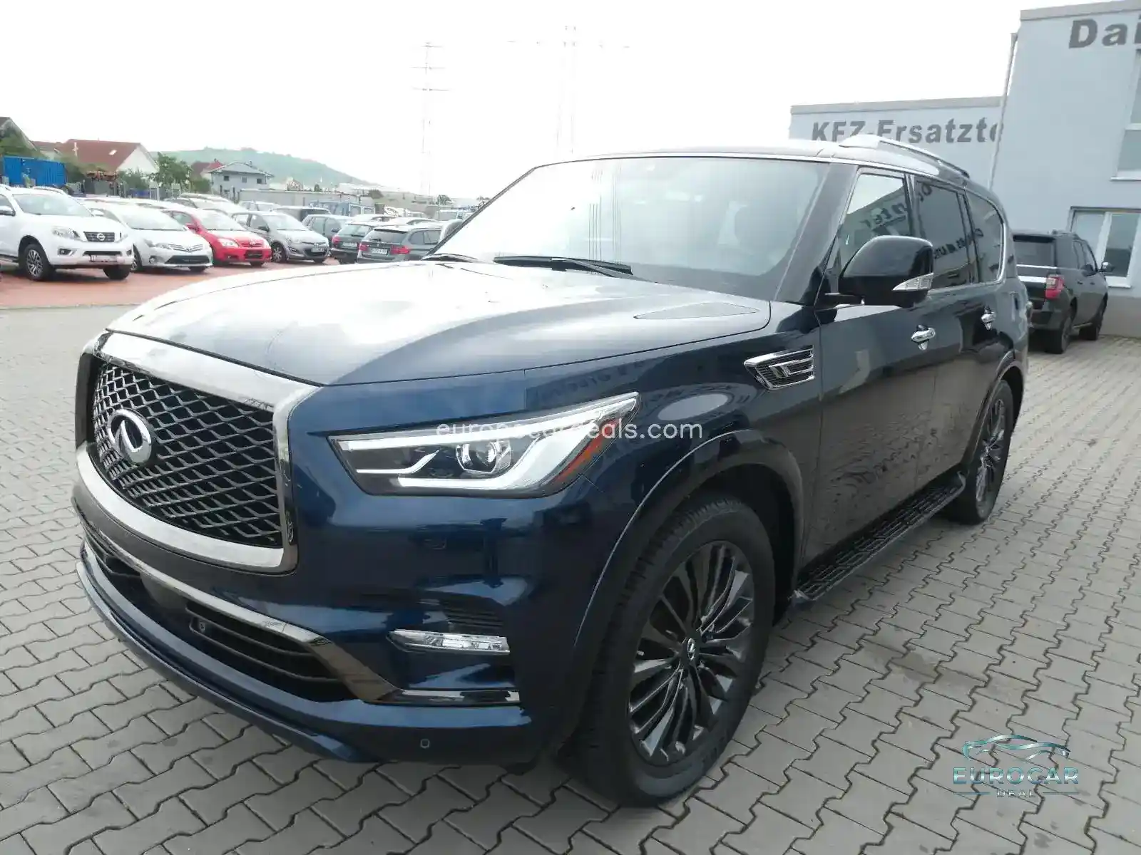 Infiniti QX80